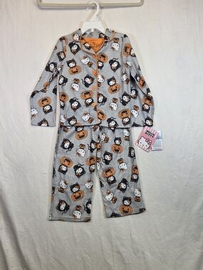 Hello Kitty Halloween Pajama Set Girls Size 4 NWT Pumpkins Black Cats. #0315
